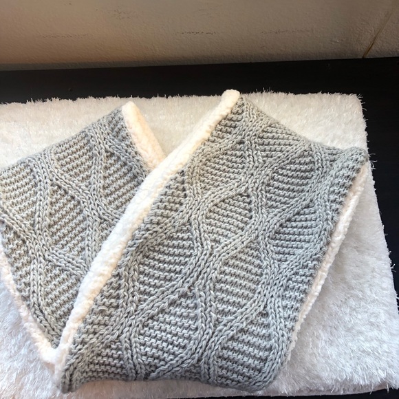 INC-Cable Shine-Knit Infinity/Loop Scarf-Sherpa Lined-NWT - Picture 2 of 4